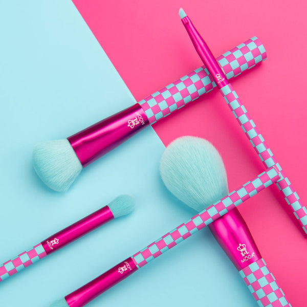 .com: Blue + Pink Paint Brushes