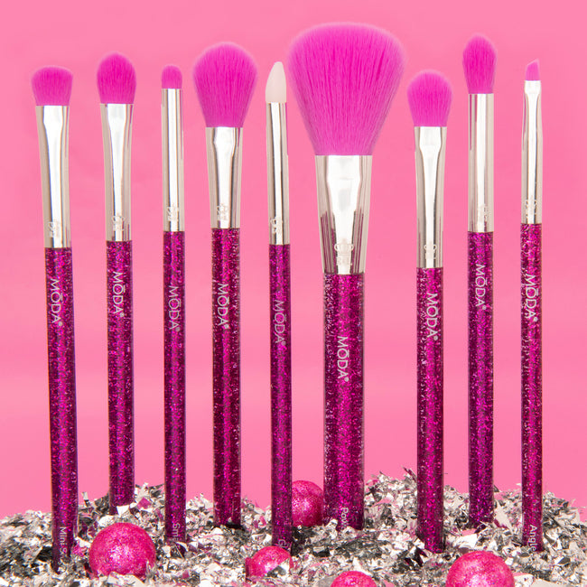 MŌDA® Own Your Moment Bundle — detail