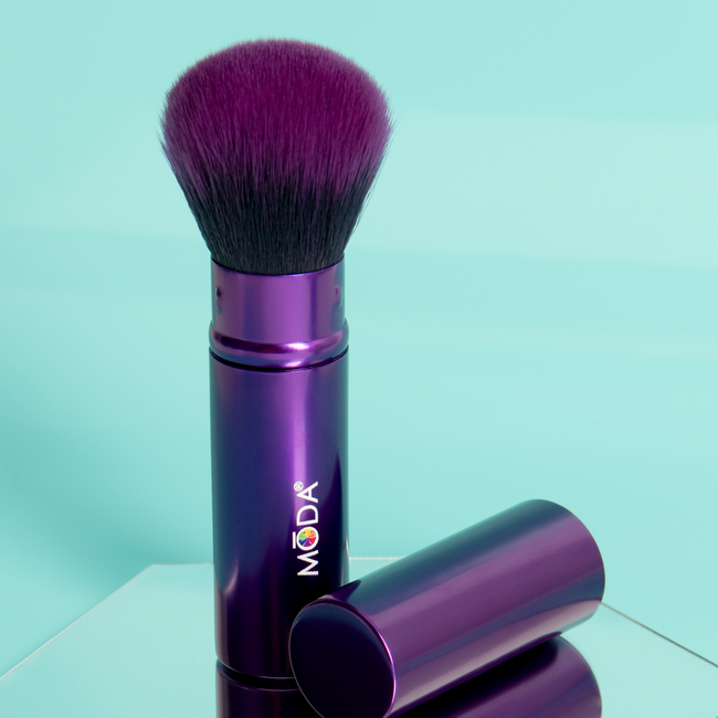 MŌDA® Retractable Powder — detail