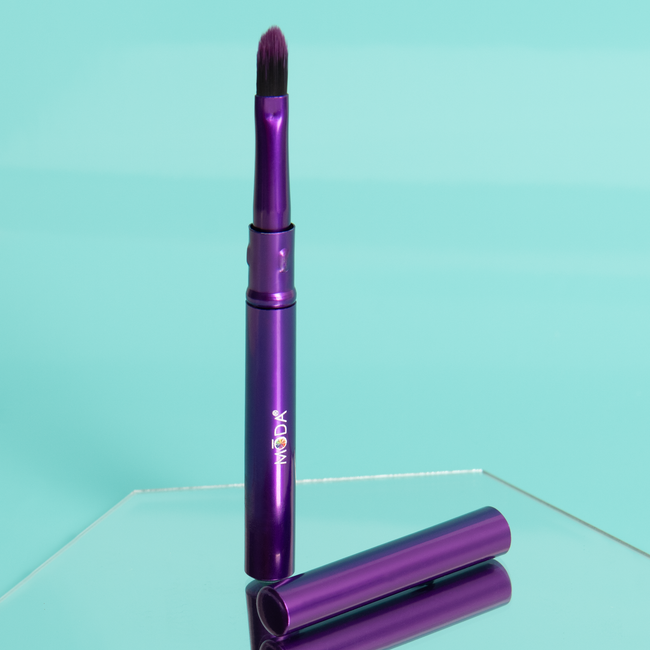 MŌDA® Retractable Lip — detail