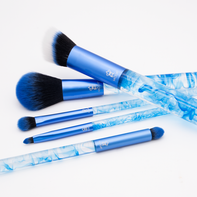 MŌDA® Blue Smoke Show Full Face Kit — detail
