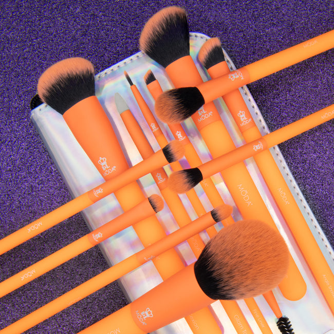 MŌDA® Totally Electric Neon Orange Full Face Kit — detail